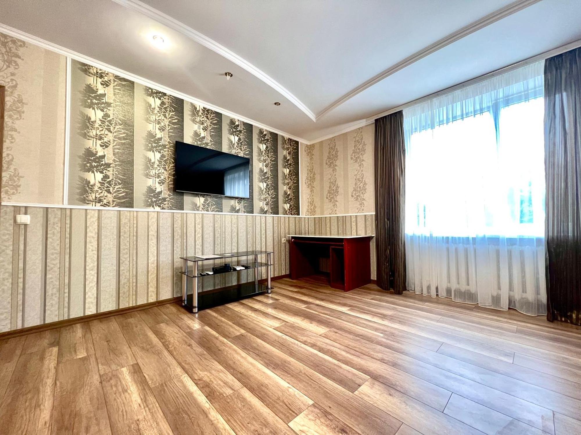 Apartpoltava 100 Квадратних Метрів Затишку В Серці Полтави, Корпусний Парк, Банківський Чек Poltava Exterior foto