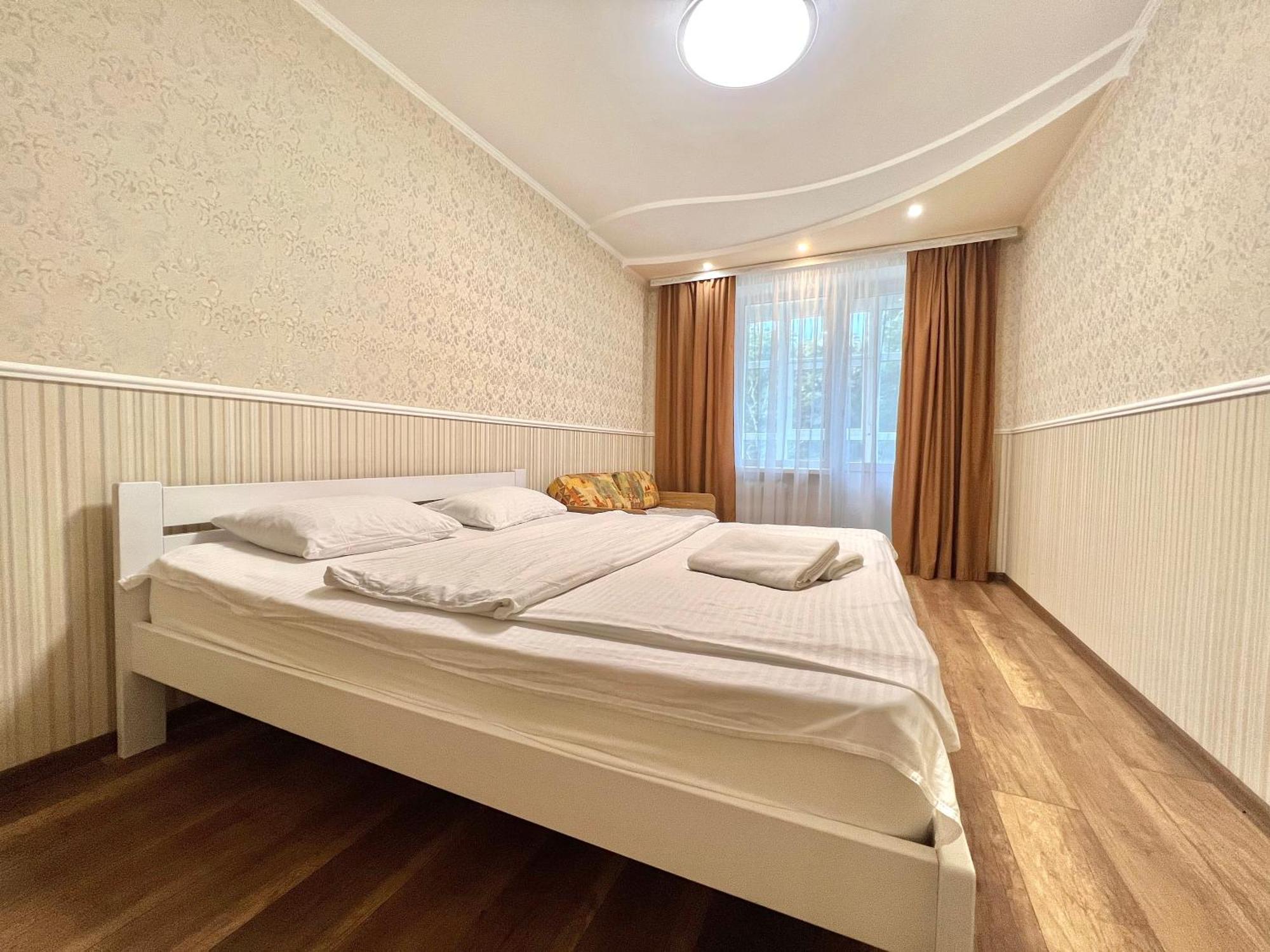 Apartpoltava 100 Квадратних Метрів Затишку В Серці Полтави, Корпусний Парк, Банківський Чек Poltava Exterior foto