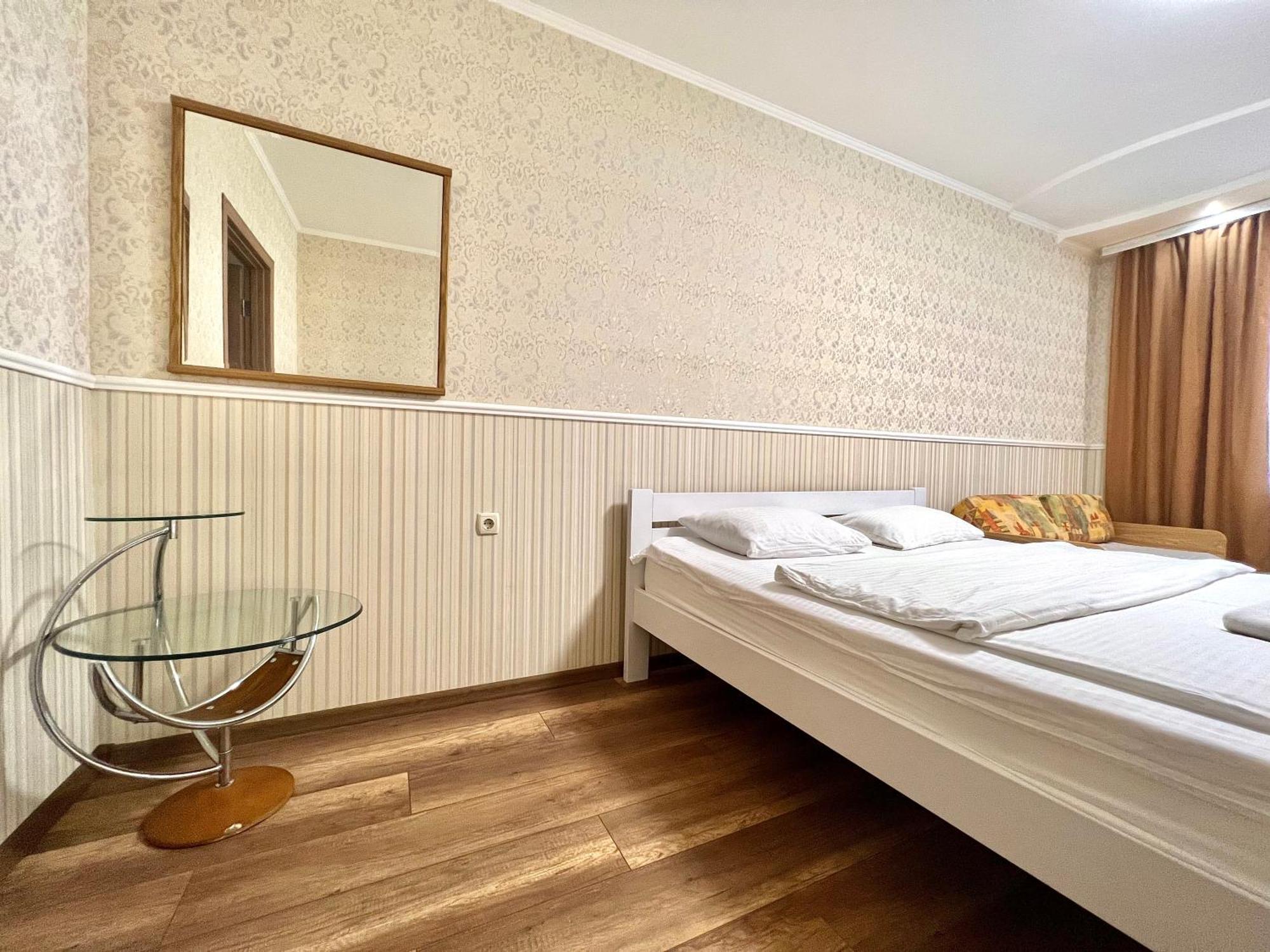 Apartpoltava 100 Квадратних Метрів Затишку В Серці Полтави, Корпусний Парк, Банківський Чек Poltava Exterior foto